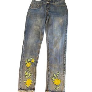 Vigoss medium wash yellow floral embroidered raw hem youth jeans SIZE 14